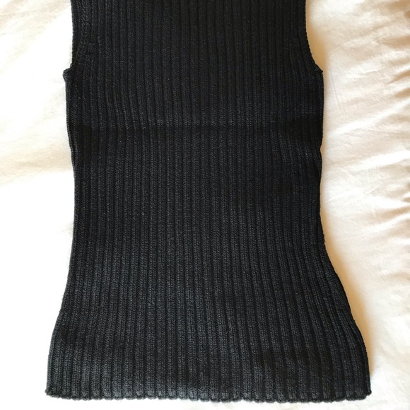 Banana Republic Knit Sleeveless Sweater - Picture 8 of 8